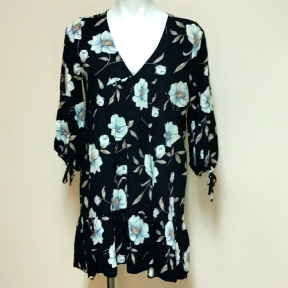 entro Dresses & Skirts - Entro dress